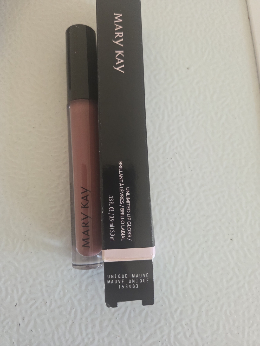 Mary Kay Unlimited Lip Gloss in Unique Mauve Shade